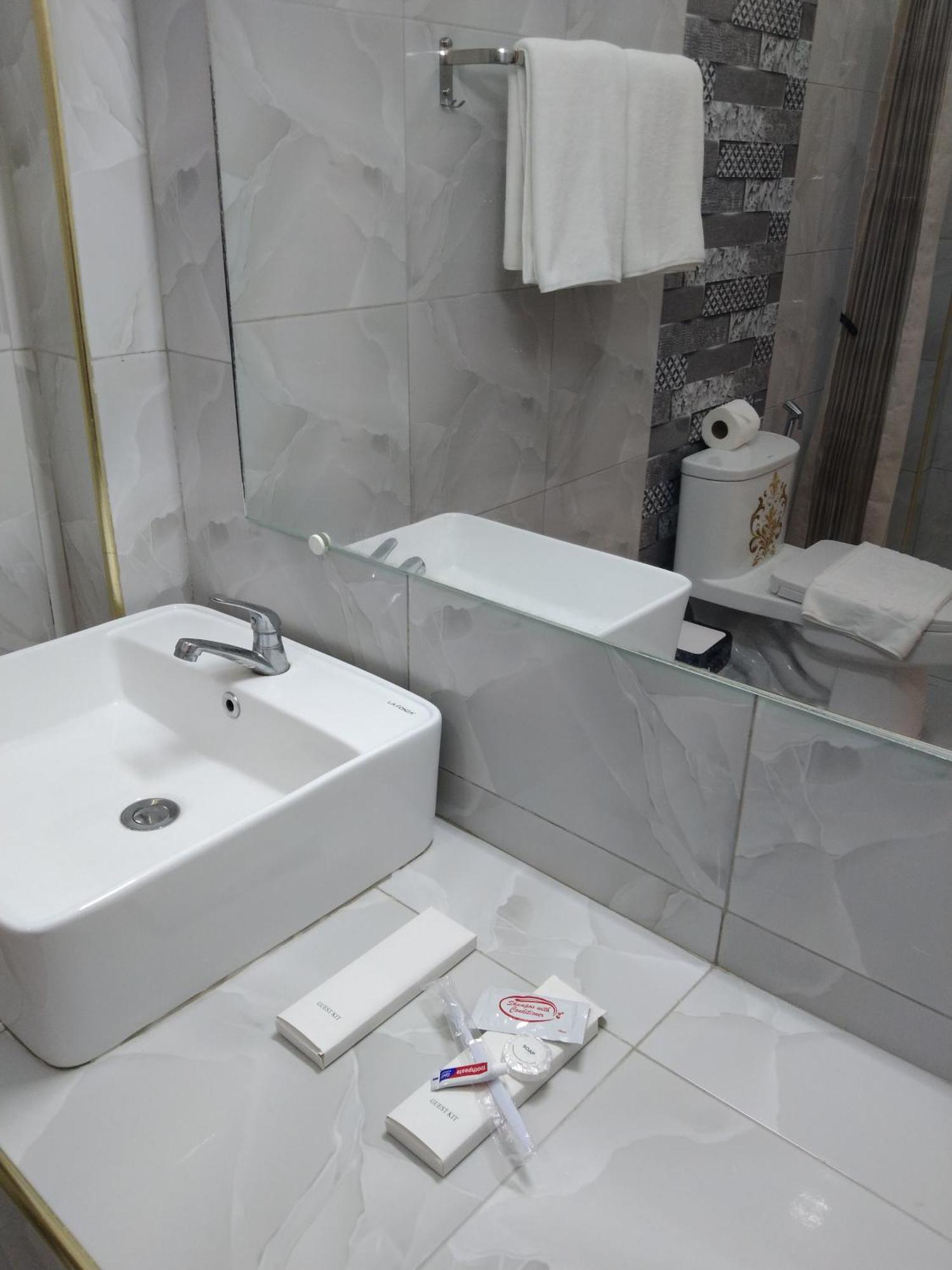 Lazi Siquijor Island Castle Resort מראה חיצוני תמונה